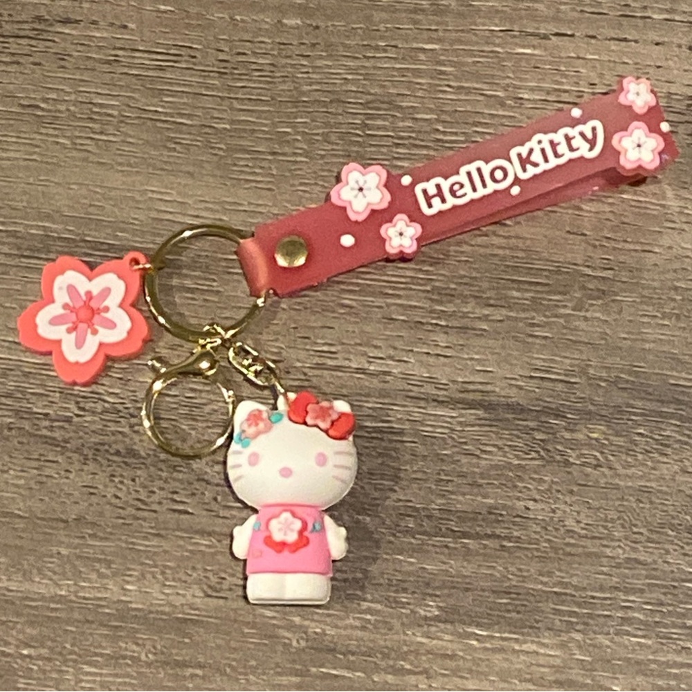 Hello Kitty Hawaiian key chain